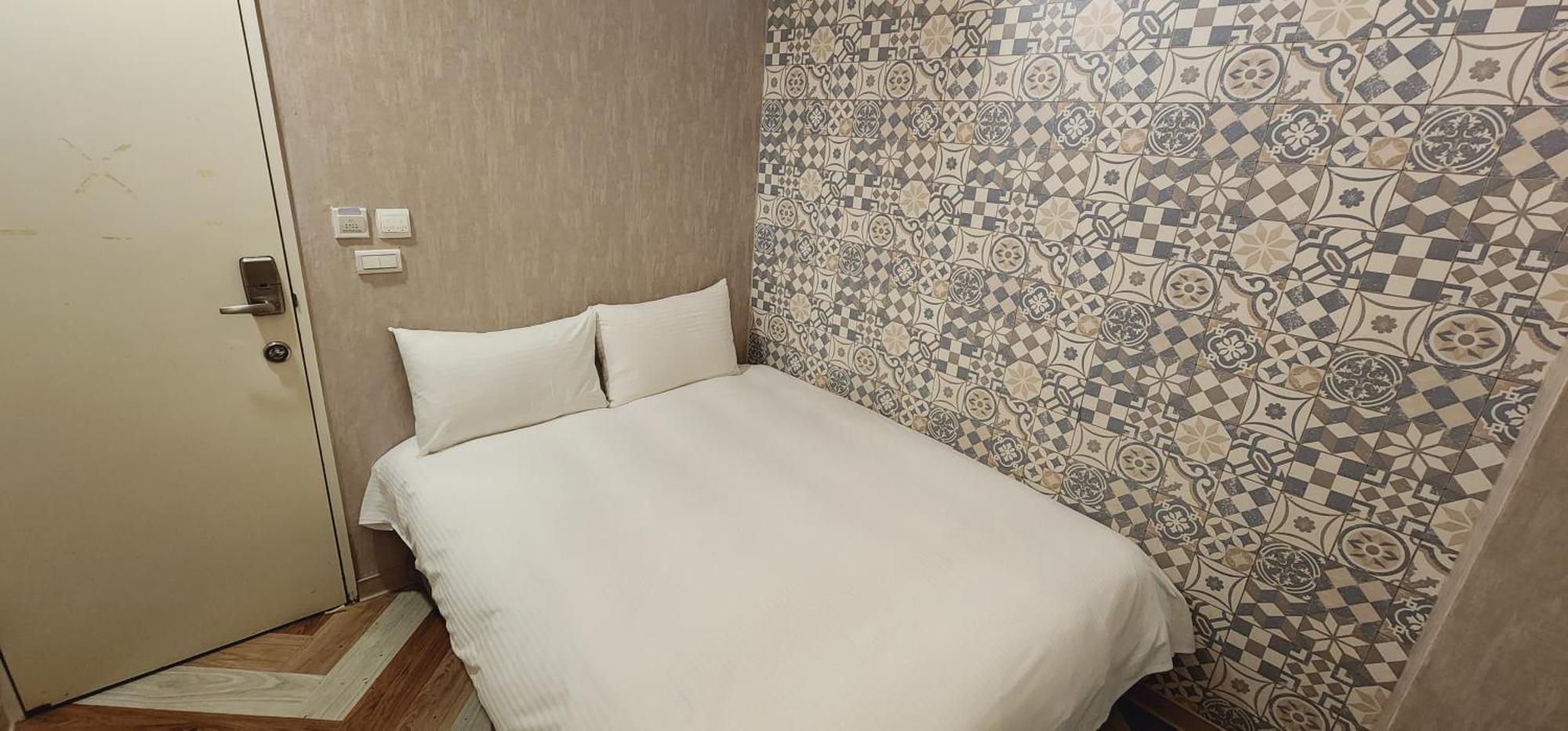 Cheers Loft Self Check-In Hotel Тайбей Екстер'єр фото